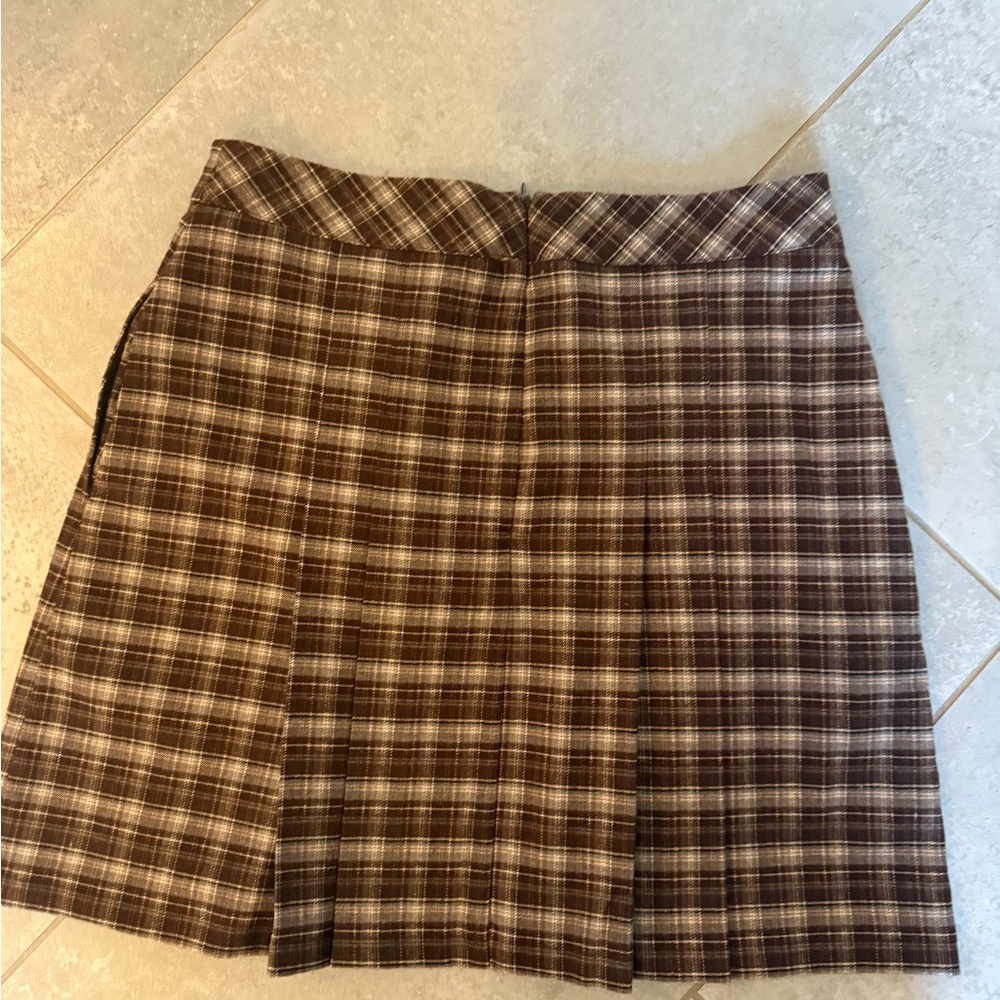 NWT Hunter - Pleated Horsebit Miniskirt Small $89 Brown Plaid Mini Skirt - Picture 6 of 10